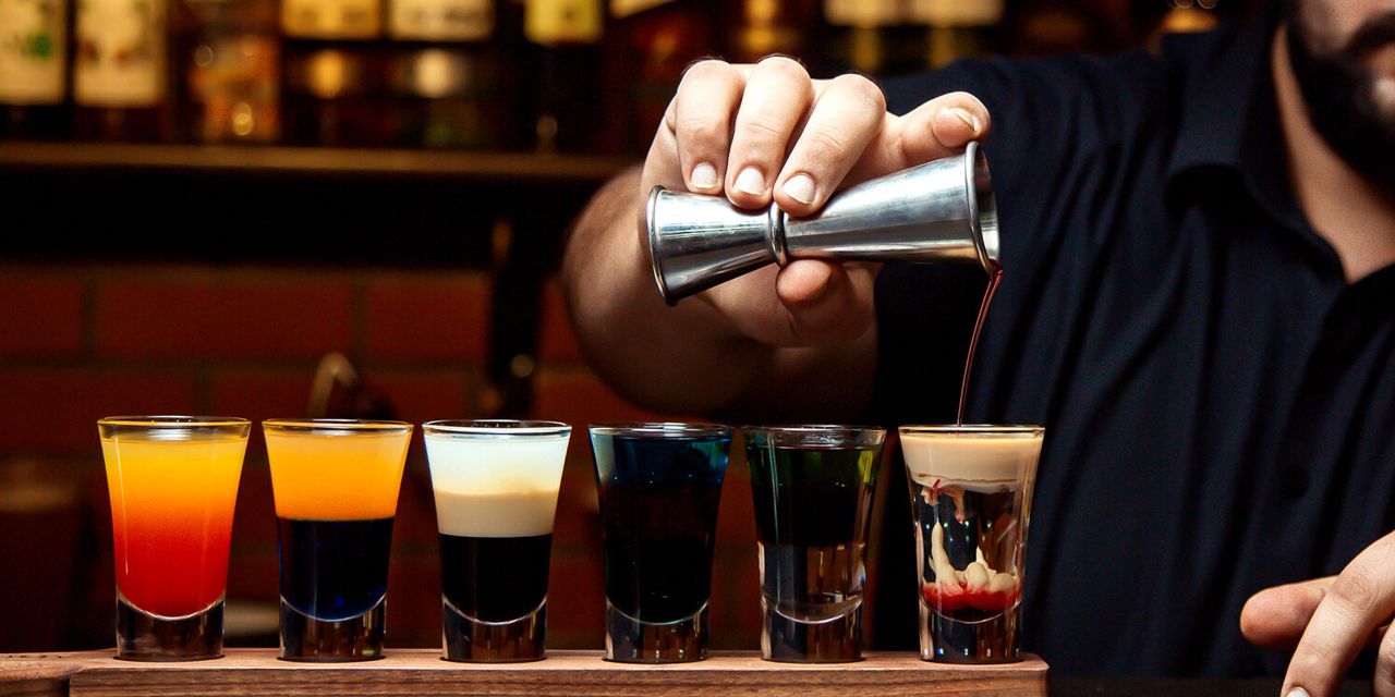 Врач назвал продукты, которые нельзя сочетать с алкоголем 